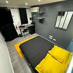Worldroom Privee Avec Espace Commun Perpignan