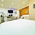Worldroom Privee Avec Espace Commun Hostel