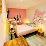 Hostel Worldroom Privee Avec Espace Commun *