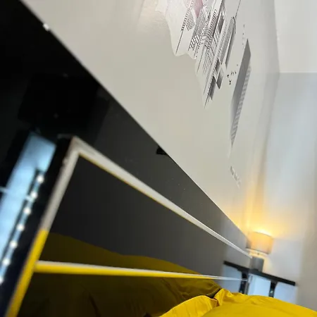 Worldroom Privee Avec Espace Commun אכסניה *