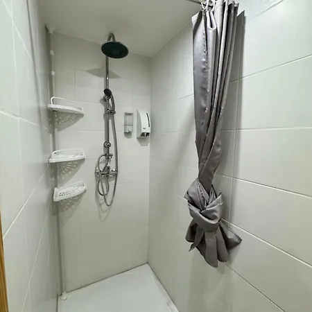 Hostel Worldroom Privee Avec Espace Commun *