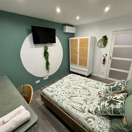 Worldroom Privee Avec Espace Commun פרפיניין