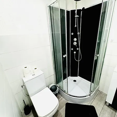 Hostel Worldroom Privee Avec Espace Commun *