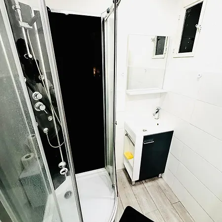 Worldroom Privee Avec Espace Commun Hostel