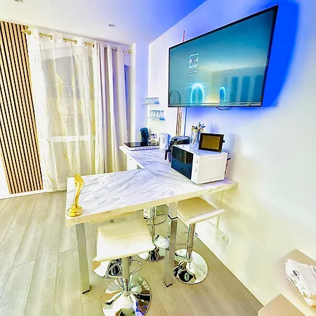 Worldroom Privee Avec Espace Commun Hostel