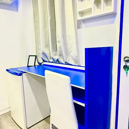 Hostel Worldroom Privee Avec Espace Commun *