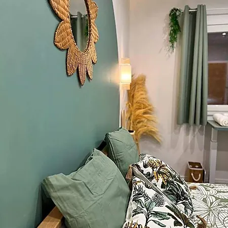 Worldroom Privee Avec Espace Commun אכסניה