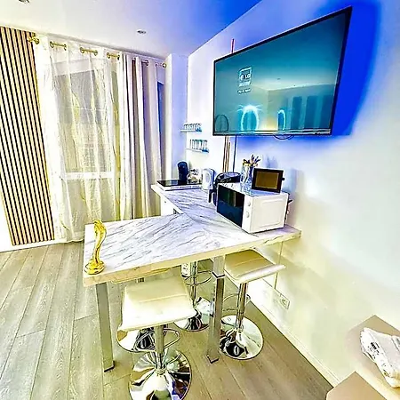 אכסניה Worldroom Privee Avec Espace Commun פרפיניין